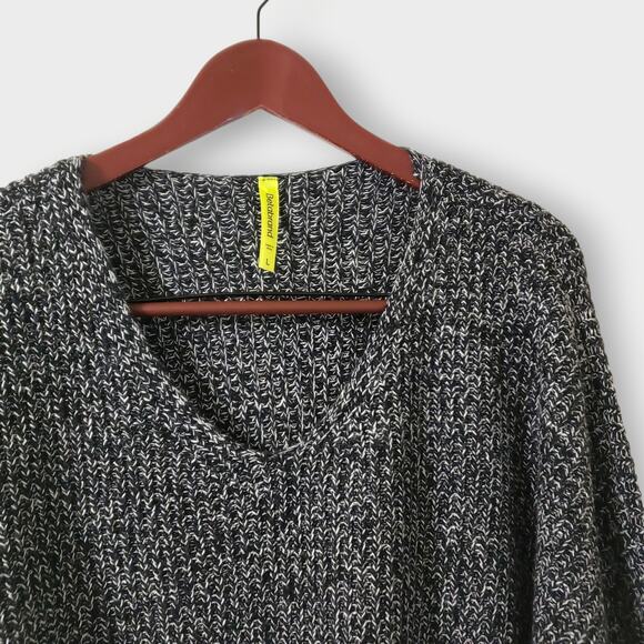 Betabrand Marbled Oversized Boxy Wool Blend Sweater Black White Sz Lg Minimalist - Picture 2 of 9